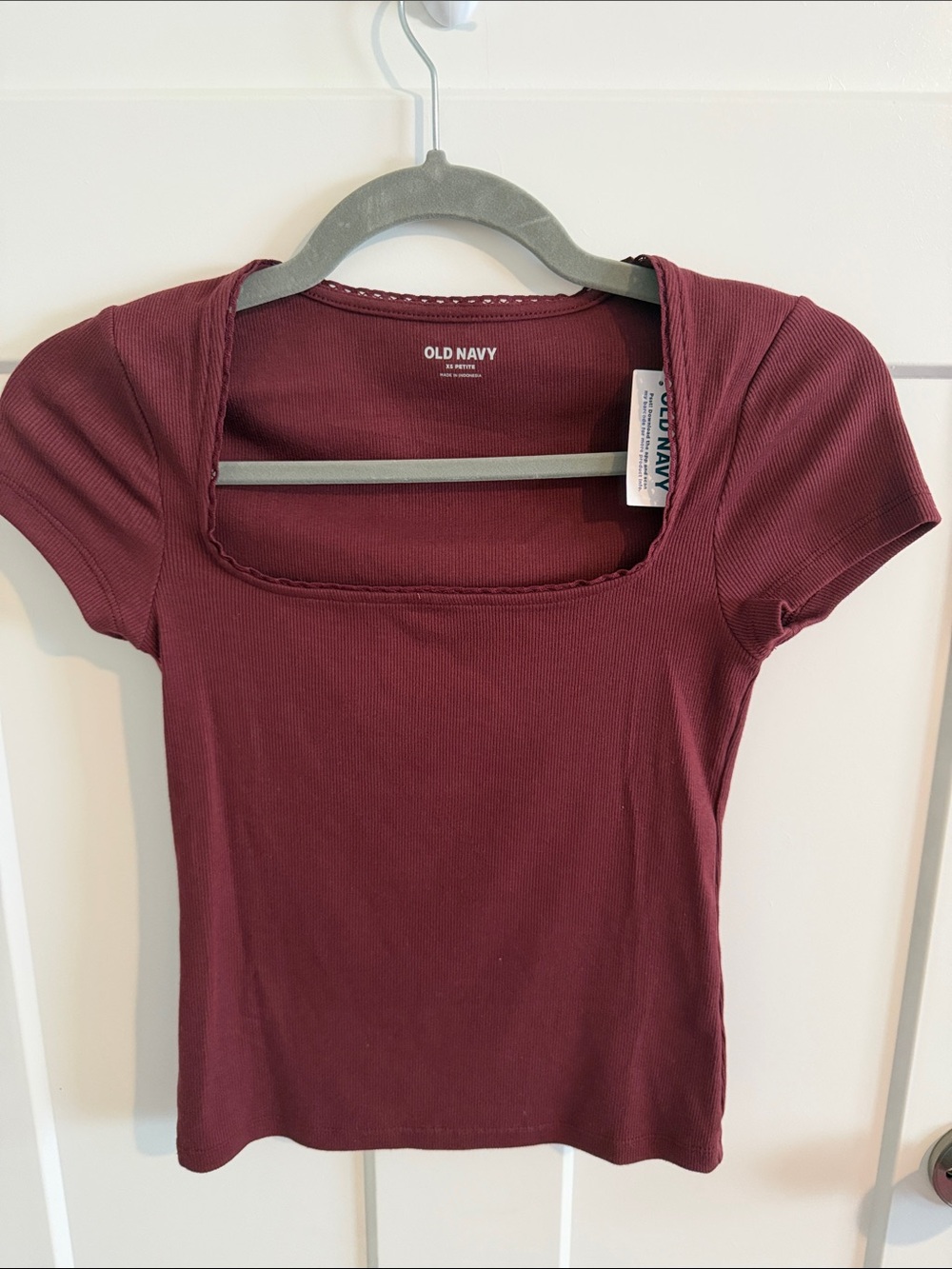 Old Navy Short-Sleeve Square Neck Ribbed Top - Maroon XS Petite NWT